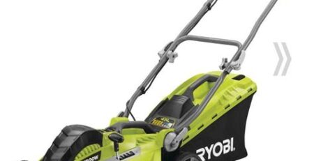 Comparing the Performance of Honda and Ryobi Electric Lawn Mowers