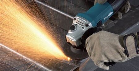 The Benefits of Using an Angle Grinder for Metalworking