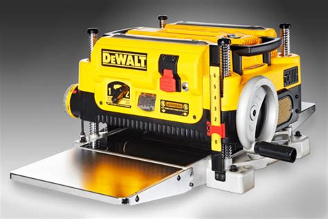 DEWALT DW735X Thickness Planer Review
